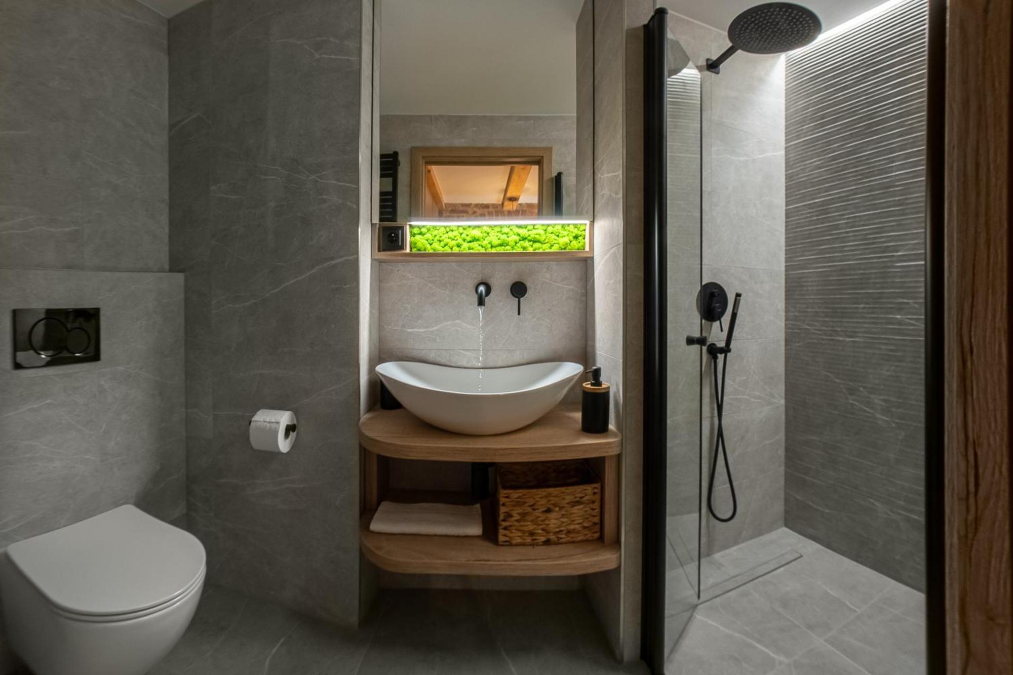 אולומוץ White Wolf Boutique Apartments מראה חיצוני תמונה