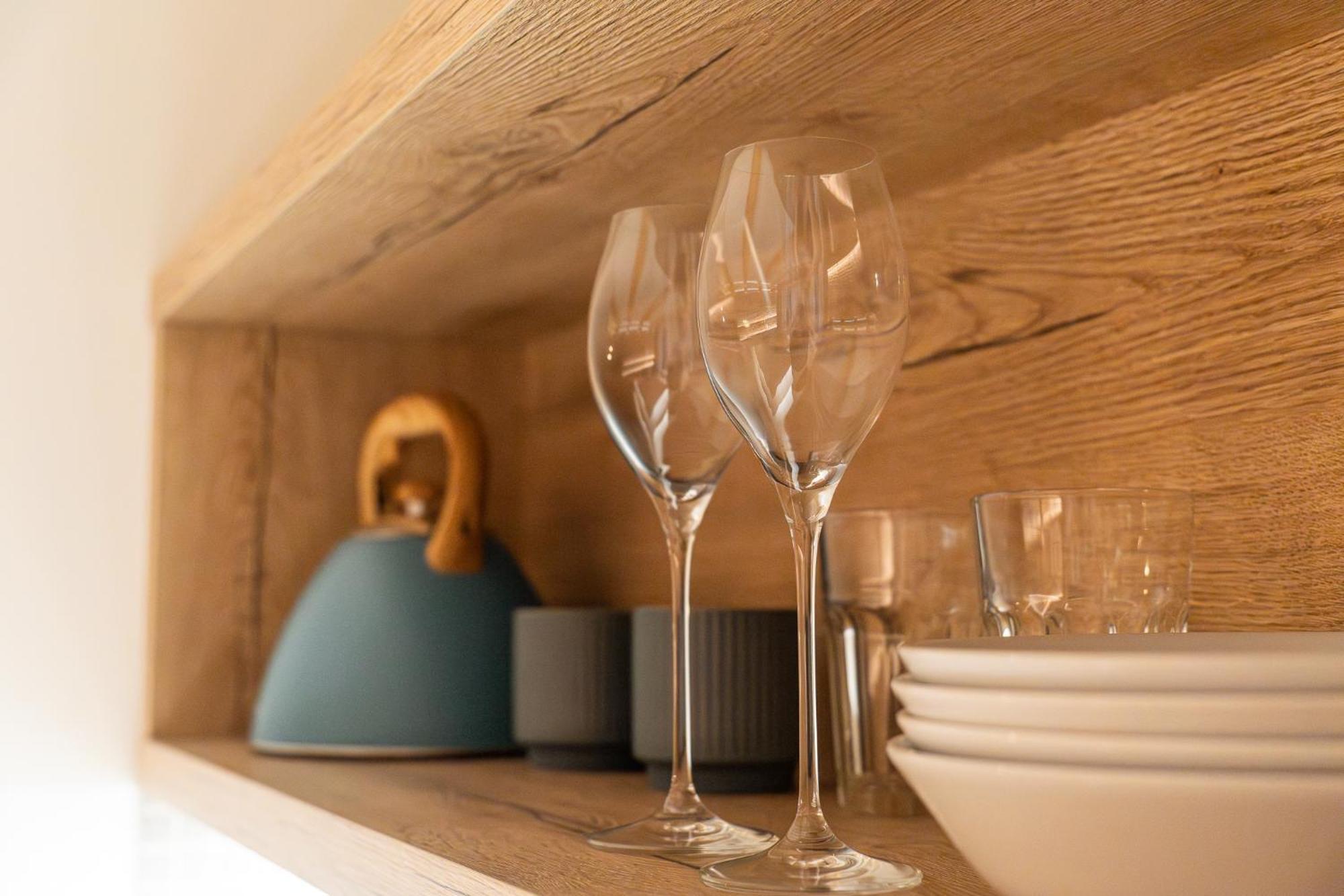 אולומוץ White Wolf Boutique Apartments מראה חיצוני תמונה